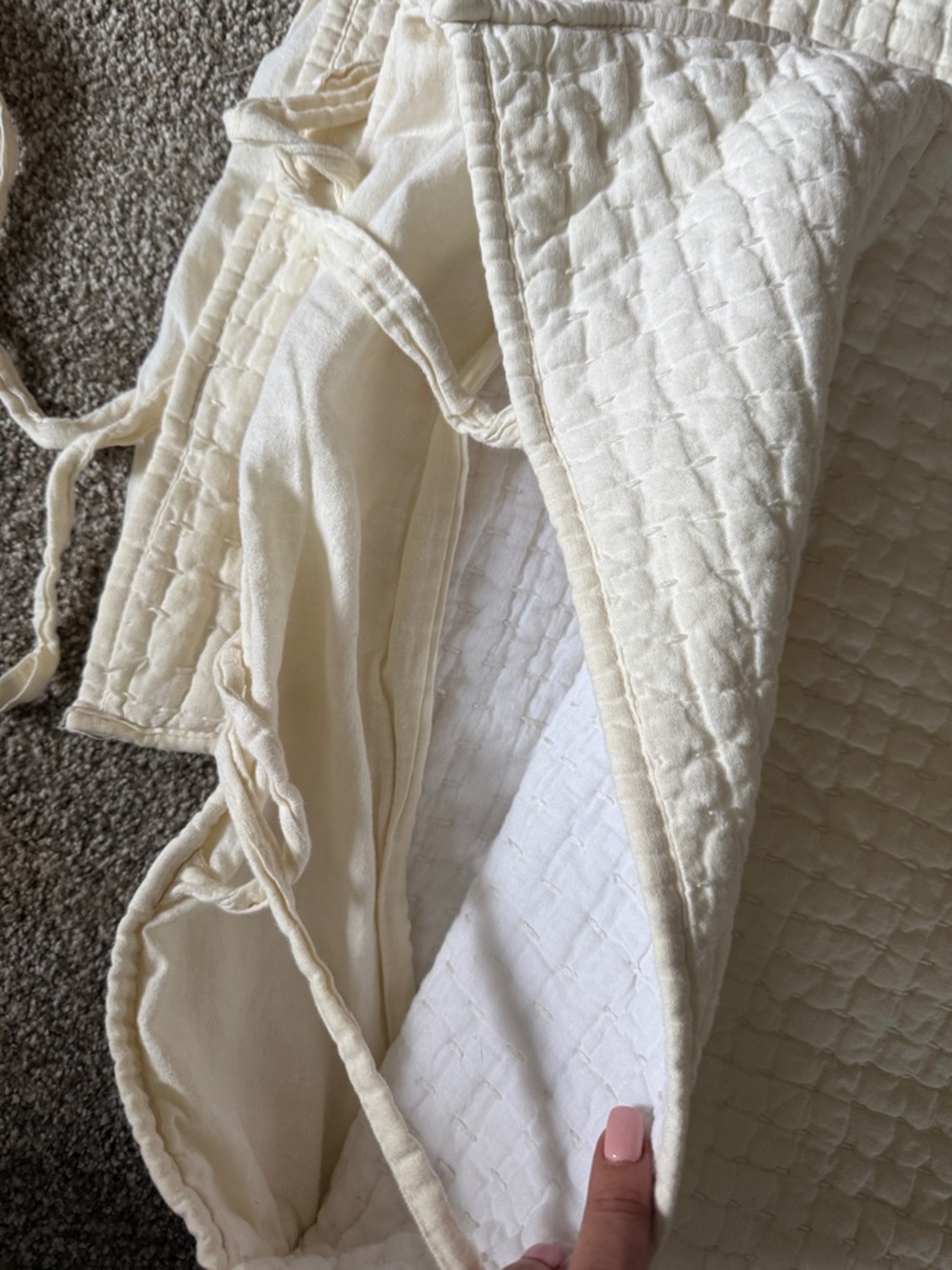Pottery Barn Quilted Pillow Shams in Cream - Picture 2 of 4